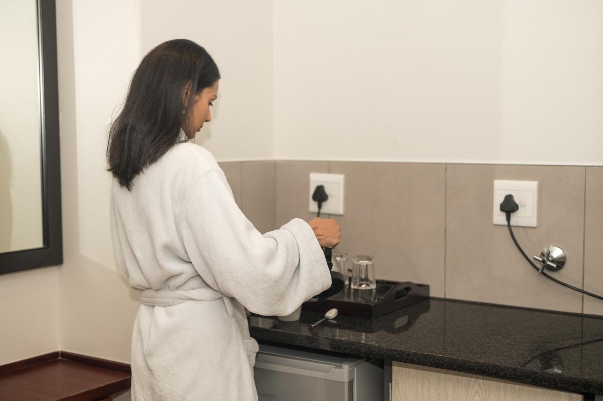 Anew Hotel Hatfield Pretoria Ngoại thất bức ảnh