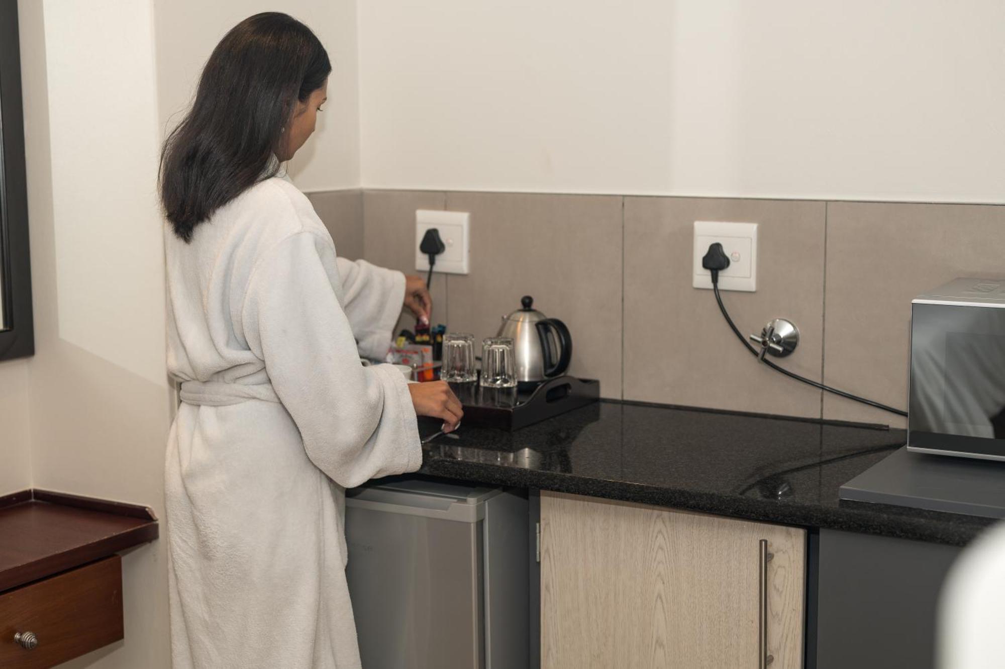Anew Hotel Hatfield Pretoria Ngoại thất bức ảnh