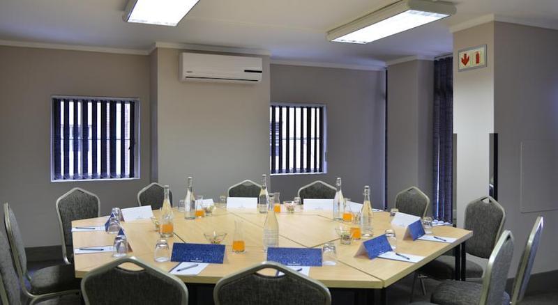 Anew Hotel Hatfield Pretoria Ngoại thất bức ảnh