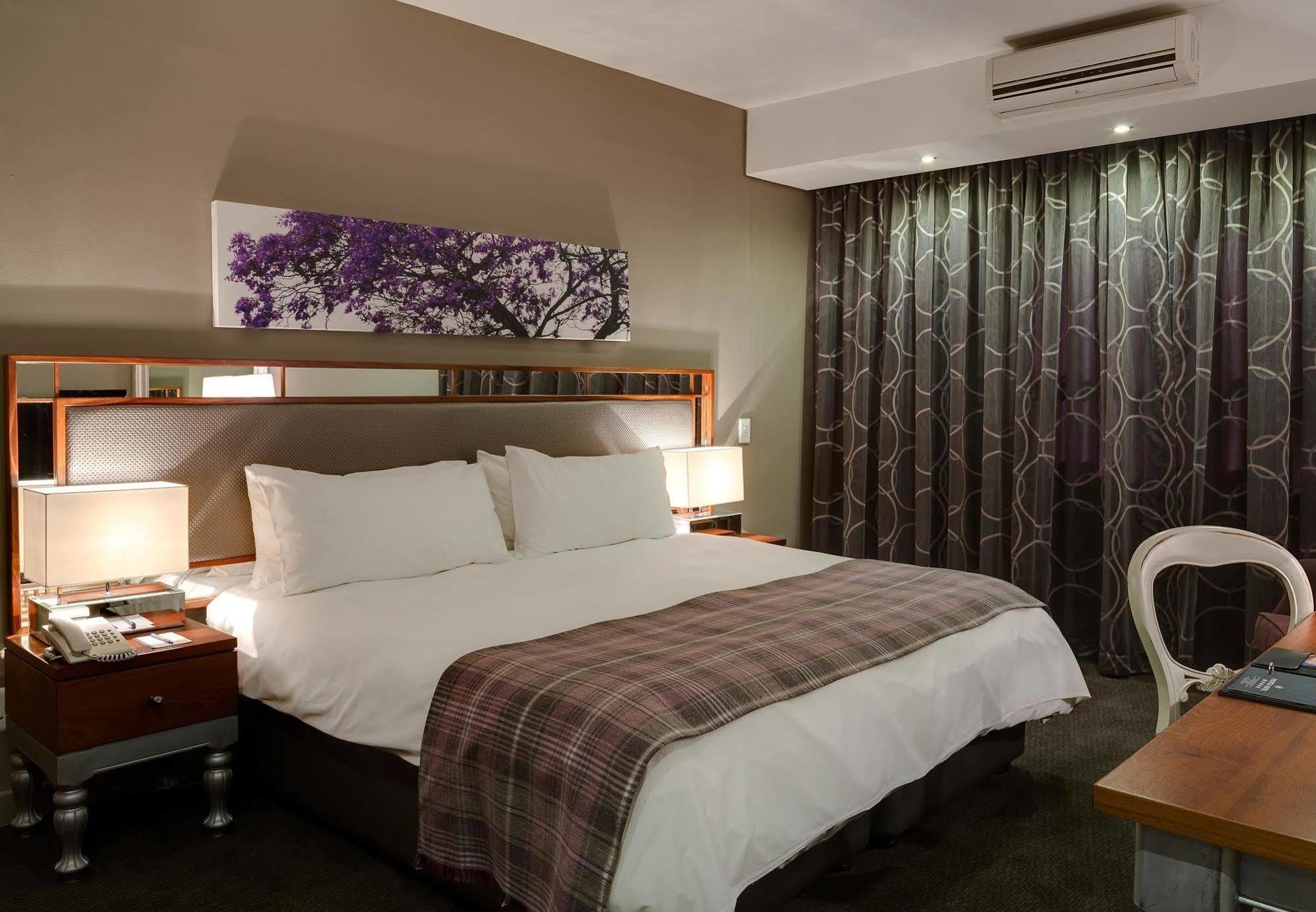 Anew Hotel Hatfield Pretoria Ngoại thất bức ảnh